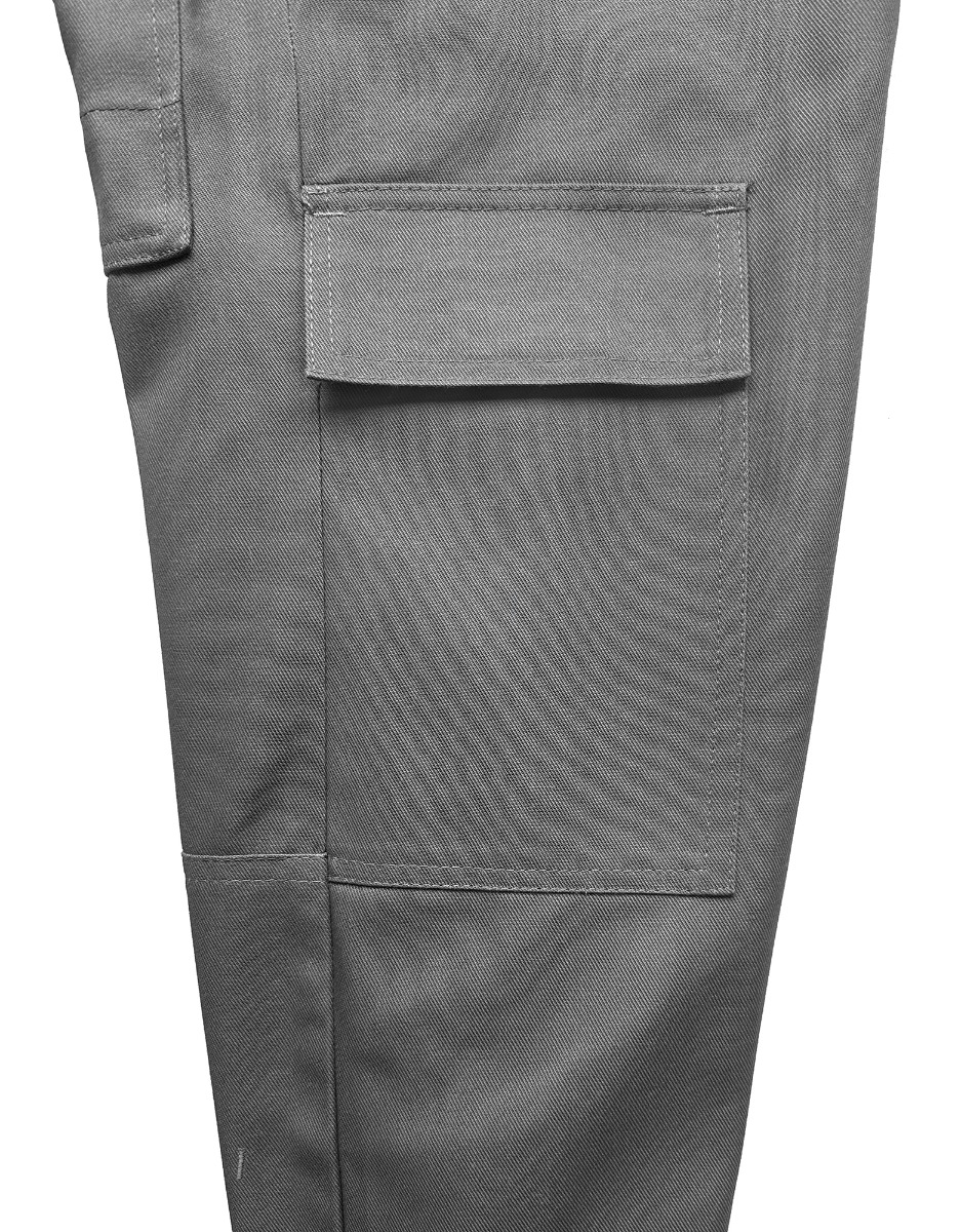 Latzhosen WINNER mit vielen Taschen